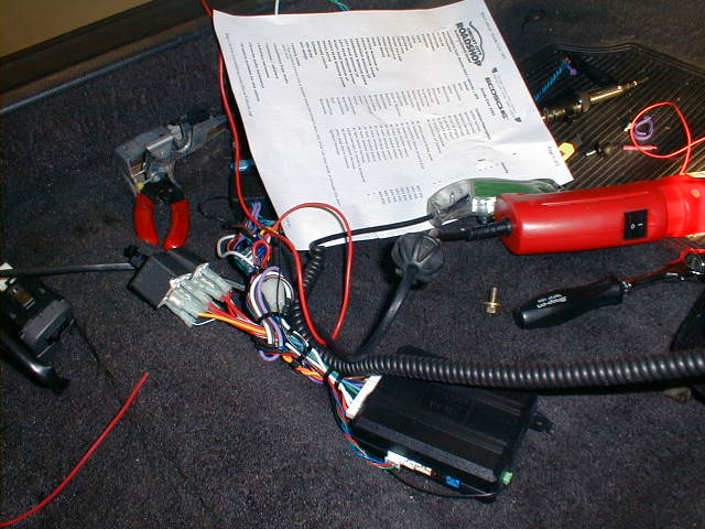 05-alarm_wireguide.jpg