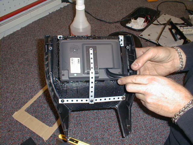 18-finished_lcd_mount_back.jpg